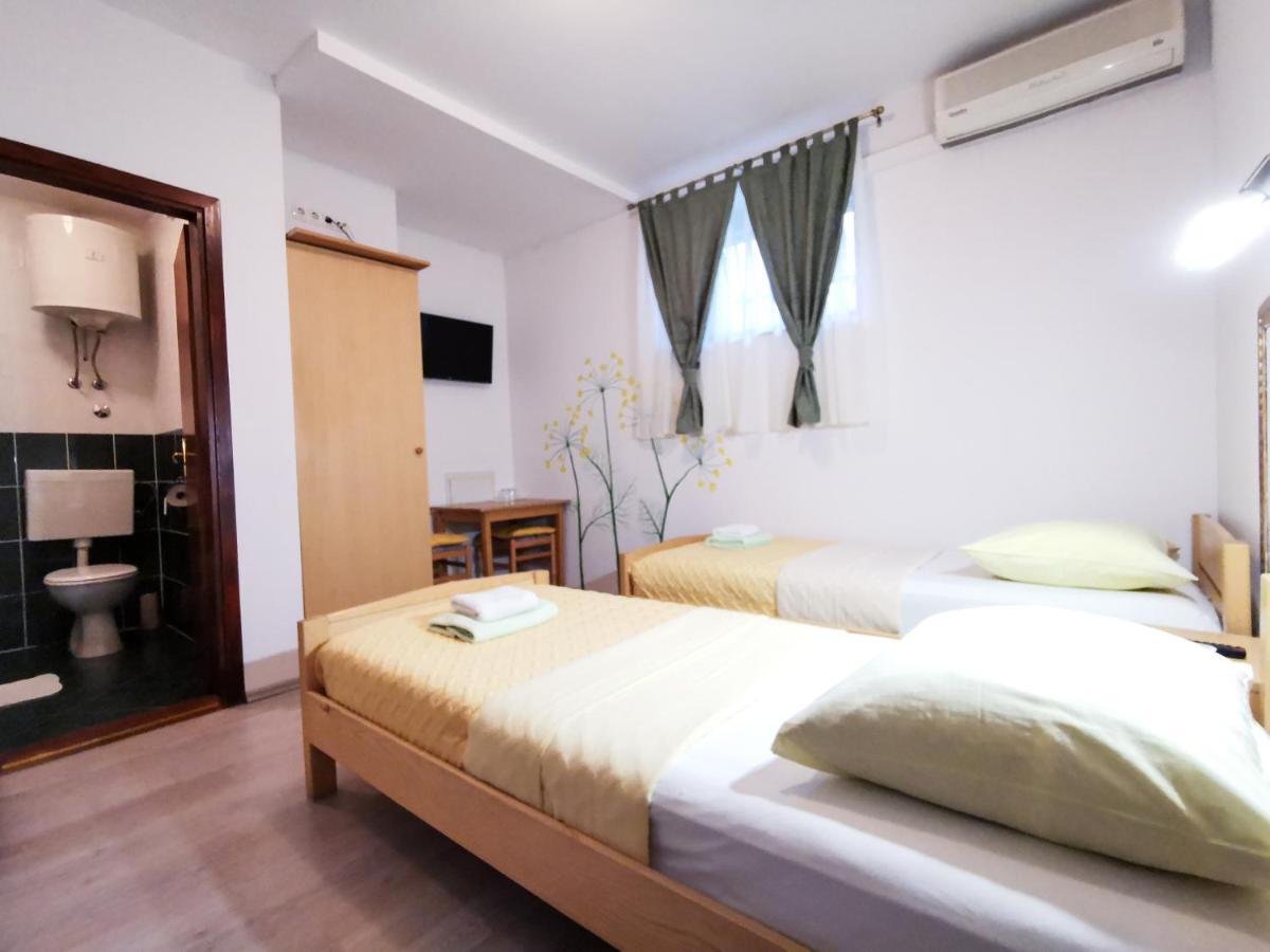 Guest House Il Giardino Duplancic Split Exterior photo